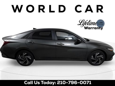 Used 2025 Hyundai Elantra Sport FWD image 8