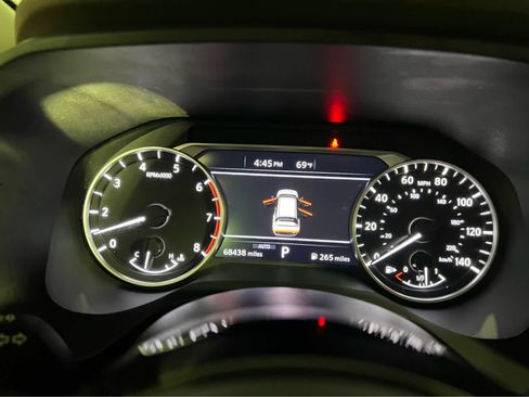 Certified 2022 Nissan Rogue SV AWD/4WD image 16