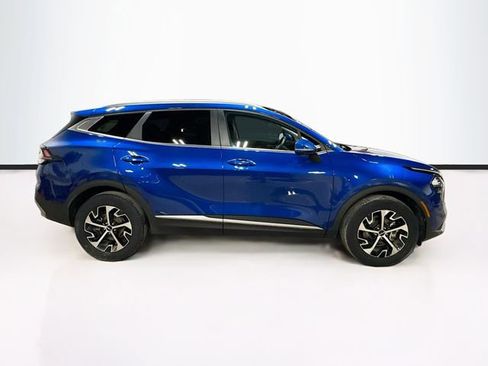 Used 2023 Kia Sportage EX image 8