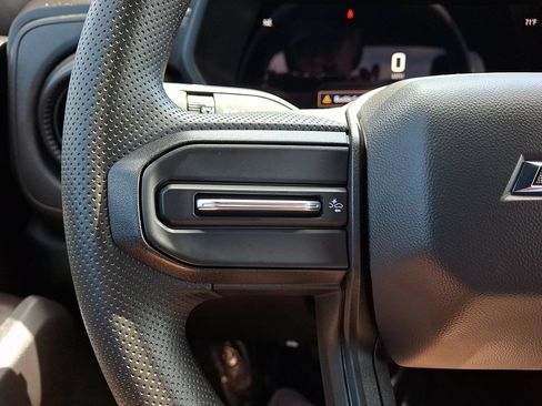 Used 2024 Chevrolet Colorado Trail Boss AWD/4WD image 21