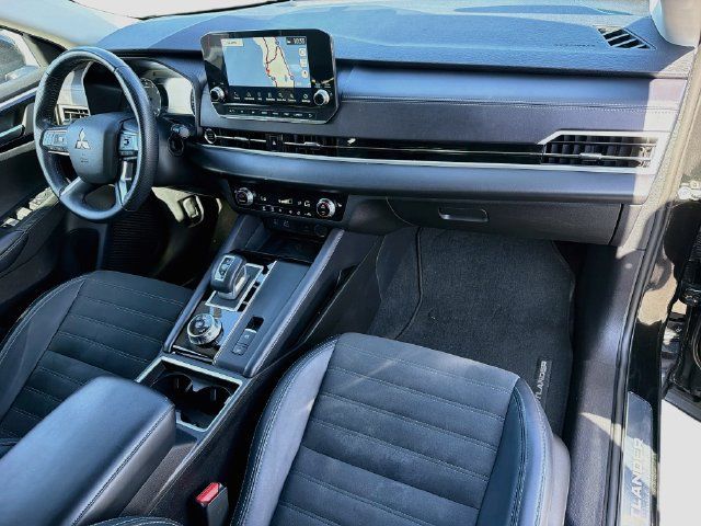 Used 2024 Mitsubishi Outlander SE FWD image 31