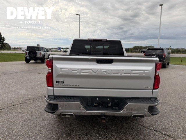 Used 2022 Chevrolet Silverado 1500 LTZ AWD/4WD image 7