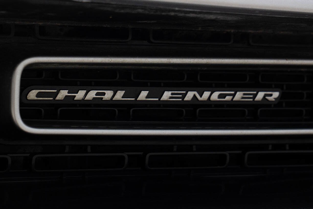 Used 2021 Dodge Challenger SXT RWD image 15