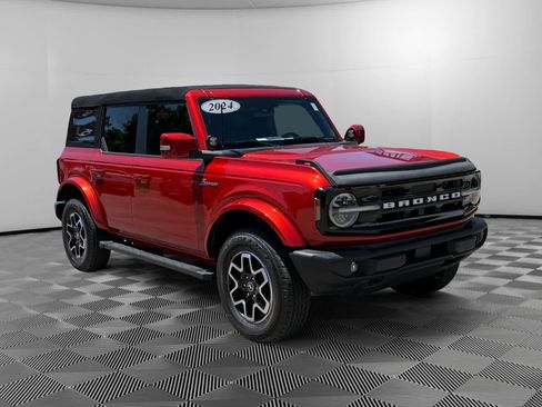 Used 2024 Ford Bronco Outer Banks AWD/4WD image 7