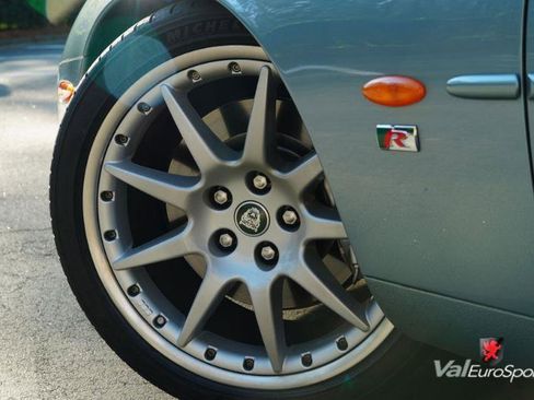 Used 2003 Jaguar XK8 Convertible RWD image 3