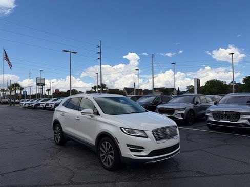 Used 2019 Lincoln MKC Reserve w/ MKC Technology Package FWD image 1