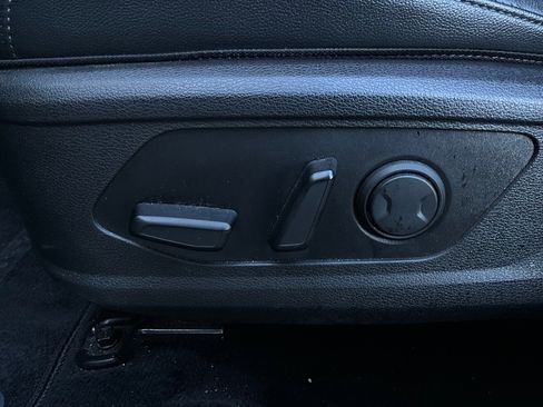 Used 2023 Kia Sportage EX image 11