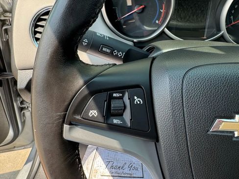 Used 2014 Chevrolet Cruze LT image 8