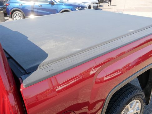 Used 2018 GMC Sierra 1500 SLT image 36