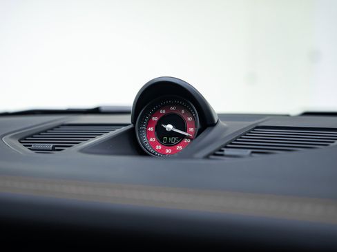 Used 2024 Porsche 911 Carrera GTS image 35