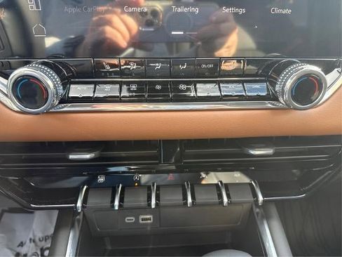 New 2026 GMC Canyon AT4 image 15