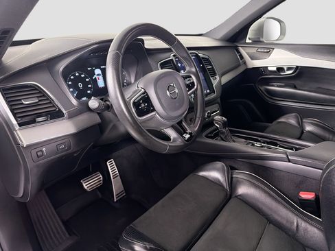 Used 2019 Volvo XC90 T6 R-Design w/ Protection Package Premier image 10