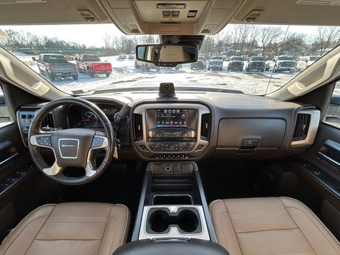 Used 2019 GMC Sierra 3500 Denali w/ Duramax Plus Package image 3