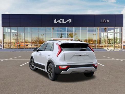 New 2026 Kia Niro LX FWD image 4