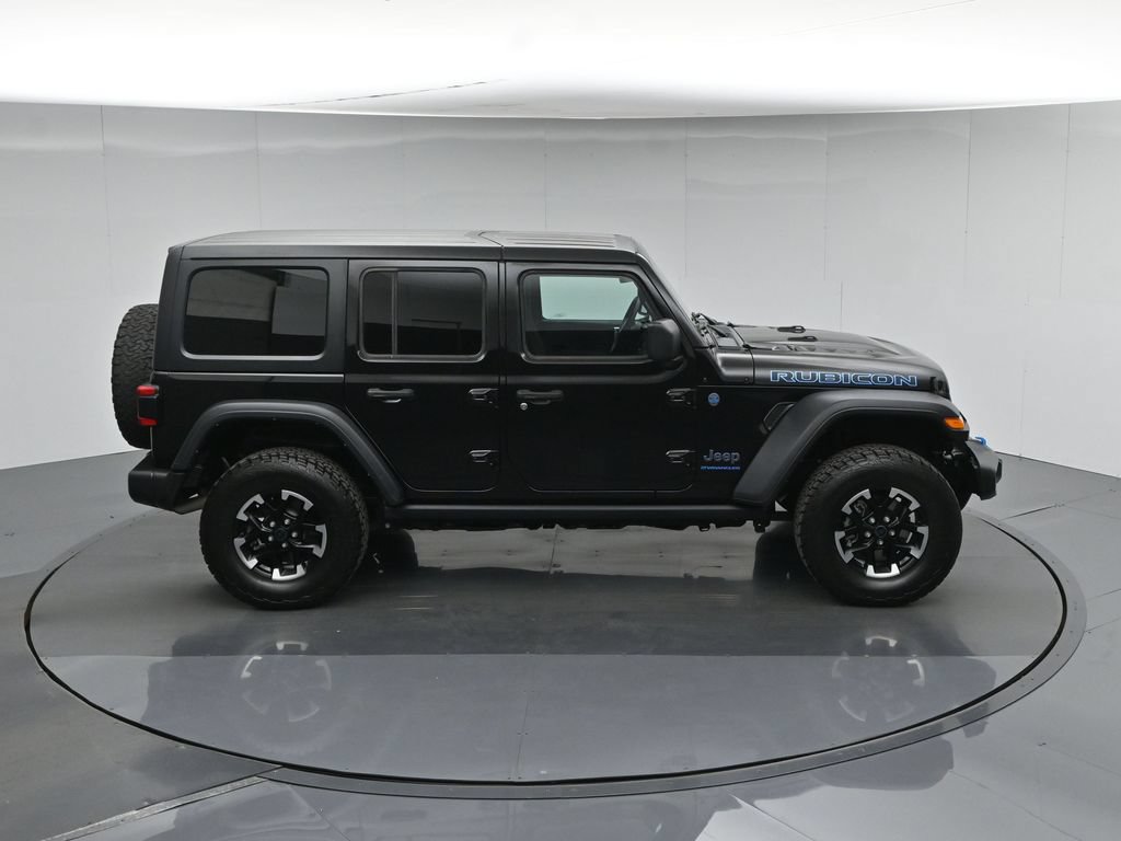 Used 2024 Jeep Wrangler Unlimited Rubicon 4xe w/ Technology Group AWD/4WD image 40