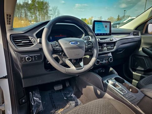 Used 2023 Ford Escape Active AWD/4WD image 12