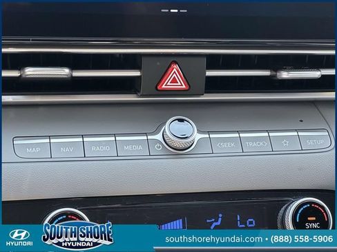 Certified 2023 Hyundai Elantra SEL w/ Convenience Package FWD image 30