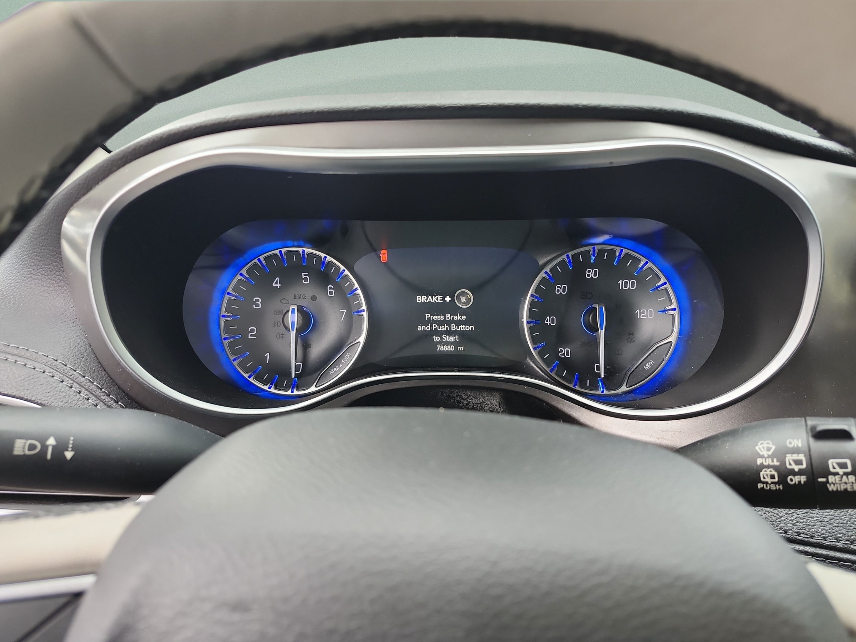 Used 2017 Chrysler Pacifica Limited FWD image 10