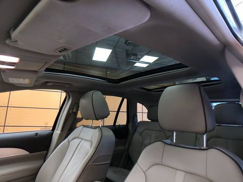 Used 2015 Lincoln MKX FWD w/ Equipment Group 102A image 19