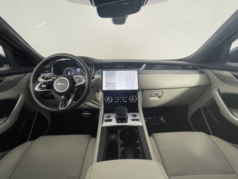 Used 2025 Jaguar F-PACE SVR 575 Edition AWD/4WD image 11