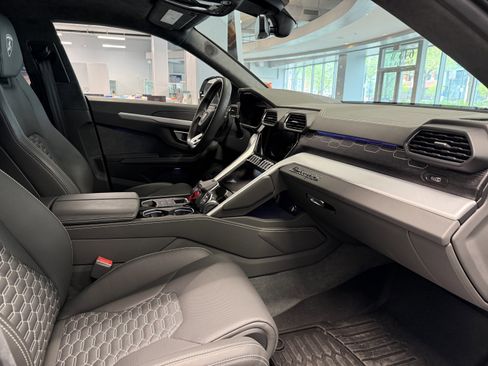 Used 2020 Lamborghini Urus AWD/4WD image 20