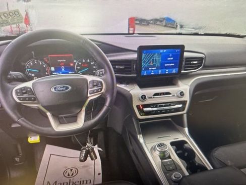 Used 2024 Ford Explorer XLT w/ Equipment Group 202A image 25