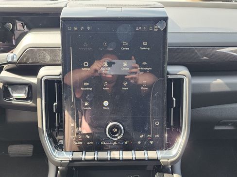 New 2026 GMC Yukon Elevation AWD/4WD image 28