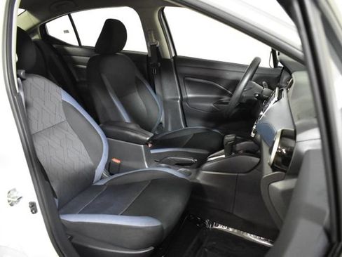 Used 2025 Nissan Versa SV w/ Trunk Package FWD image 27