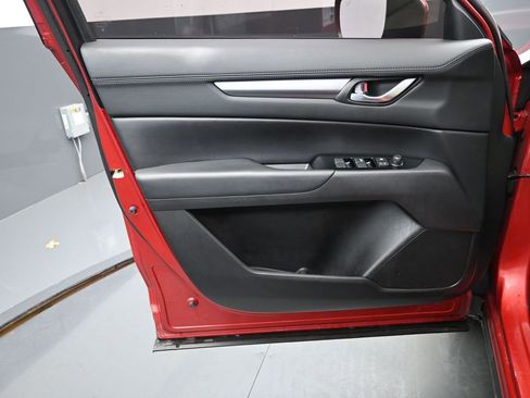 Used 2017 MAZDA CX-5 Touring image 12