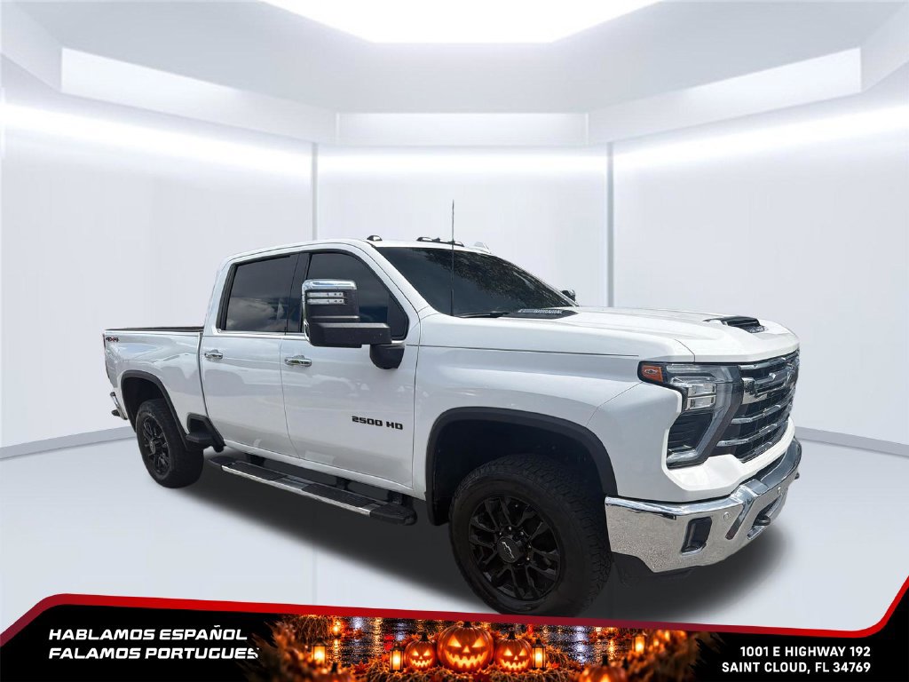 Used 2025 Chevrolet Silverado 2500 LTZ w/ LTZ Premium Package AWD/4WD image 7