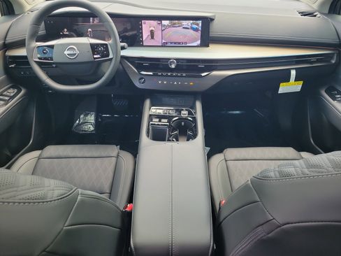 New 2026 Nissan Murano Platinum w/ Cargo Package AWD/4WD image 17