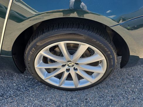 Used 2013 Jaguar XJ image 36