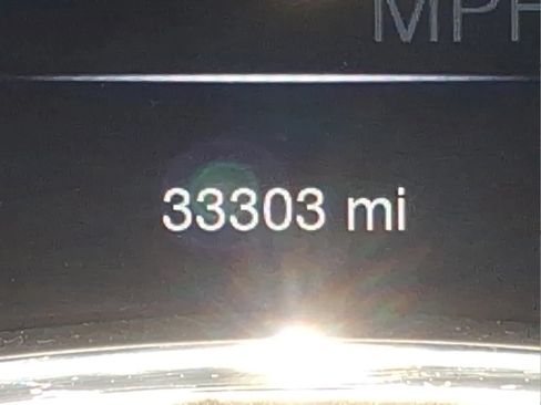 Used 2020 Jeep Grand Cherokee Overland AWD/4WD image 24
