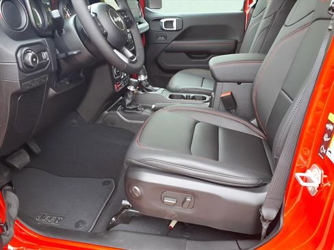 New 2026 Jeep Wrangler Unlimited Rubicon AWD/4WD image 14