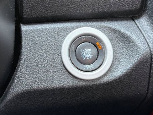 Used 2017 RAM 2500 Laramie w/ Convenience Group image 22