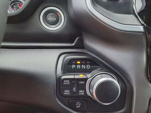 Used 2022 RAM 1500 Big Horn AWD/4WD image 11