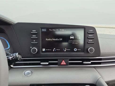 Certified 2025 Hyundai Elantra Sport FWD image 18