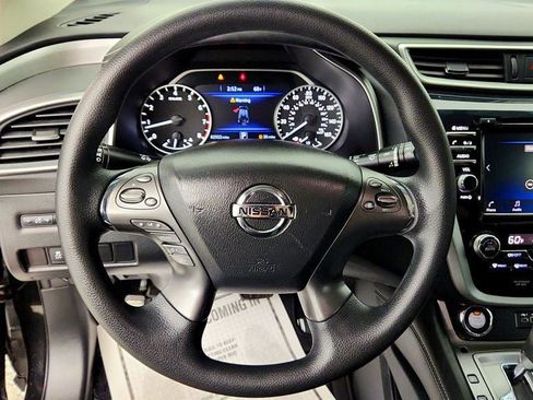 Used 2019 Nissan Murano S AWD/4WD image 13
