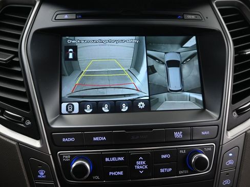 Used 2017 Hyundai Santa Fe SE Ultimate image 20