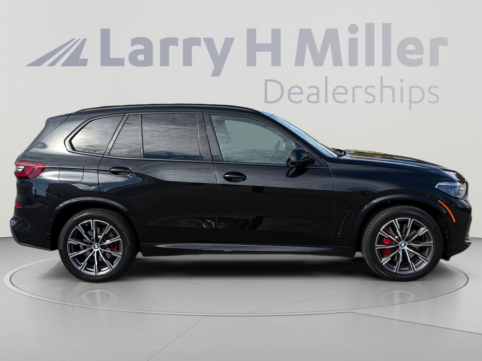 Used 2022 BMW X5 xDrive40i AWD/4WD image 6