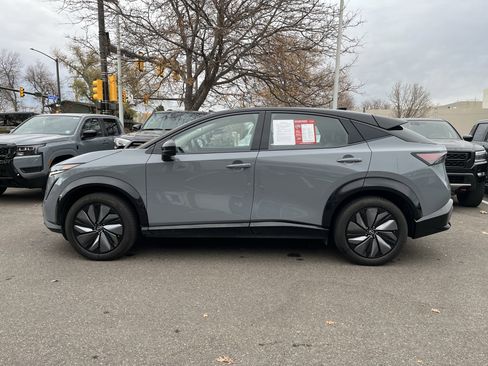 Used 2023 Nissan Ariya AWD image 5