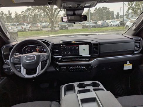 New 2026 GMC Sierra 1500 SLE w/ X31 Off-Road Package image 7