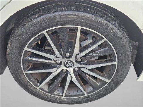Used 2024 Toyota Camry SE w/ Convenience Package FWD image 6