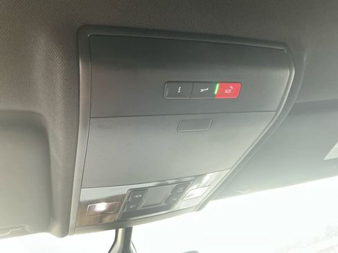 Used 2023 Volkswagen Atlas Cross Sport SE w/ Black Wheel Package image 29