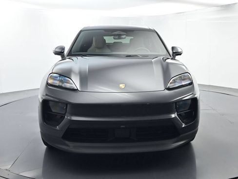 Used 2026 Porsche Macan Electric RWD image 18