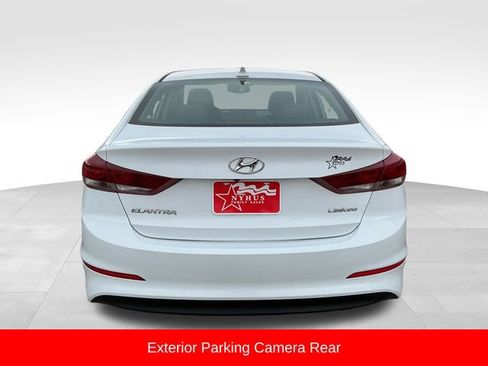Used 2017 Hyundai Elantra Limited image 6