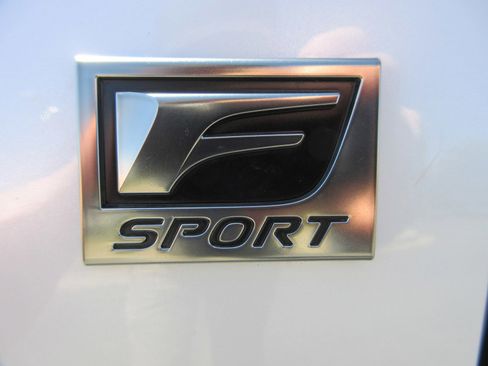 New 2026 Lexus TX 500h AWD image 3