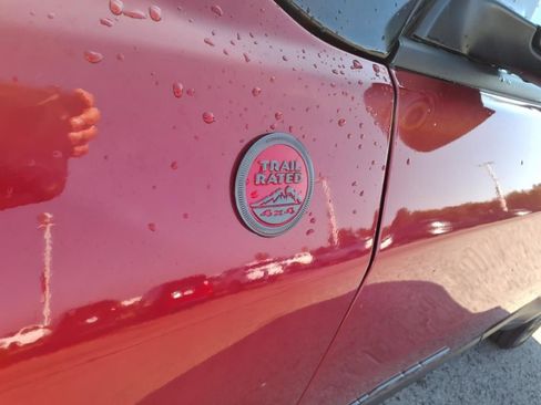 Used 2024 Jeep Compass Trailhawk image 7