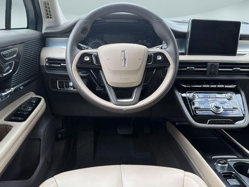 Used 2021 Lincoln Corsair AWD image 25