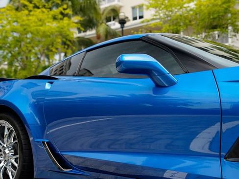 Used 2016 Chevrolet Corvette Z06 w/ 3LZ Preferred Equipment Group RWD image 41